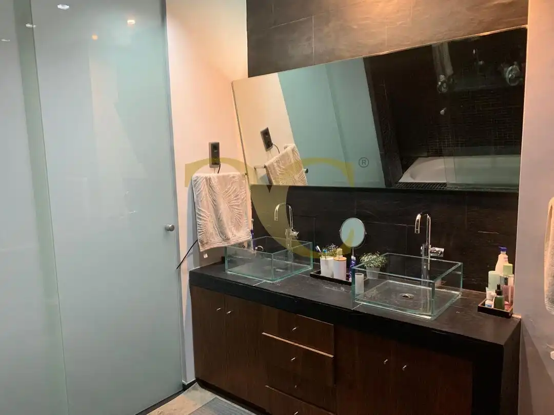 Baño de Piso de alquiler en Madrid con Aire acondicionado y Calefacción
