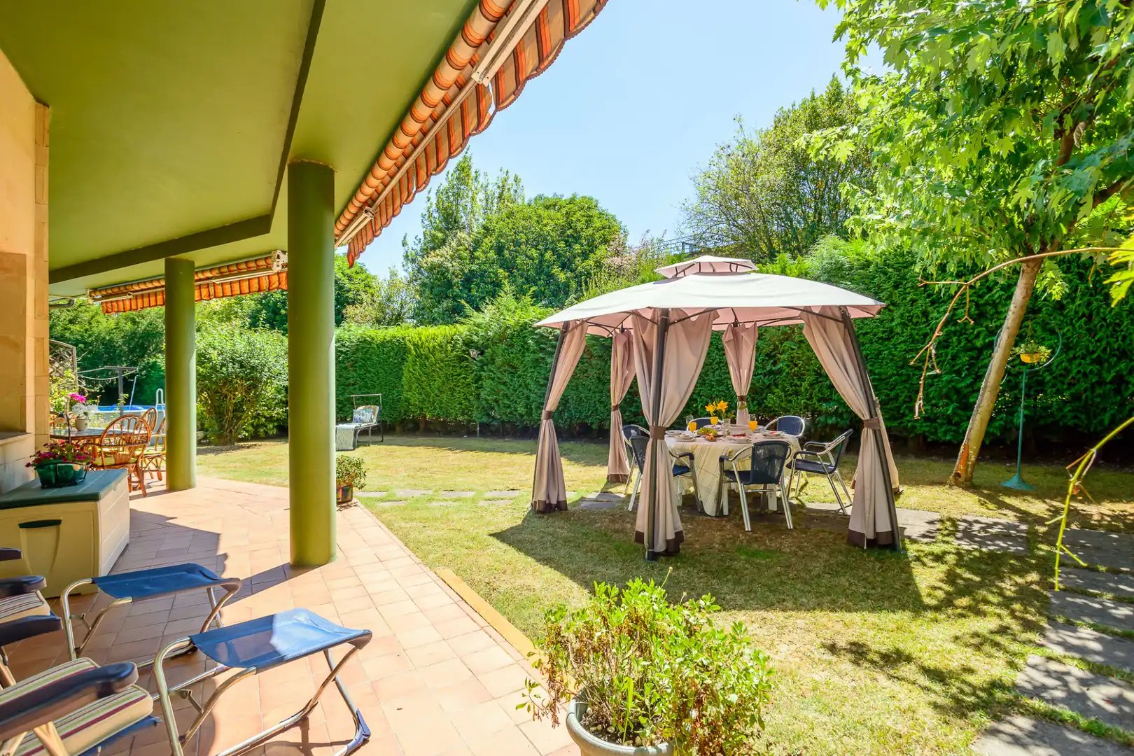 Jardín de Casa o chalet en venta en Oviedo  con Calefacción, Jardín privado y Parquet