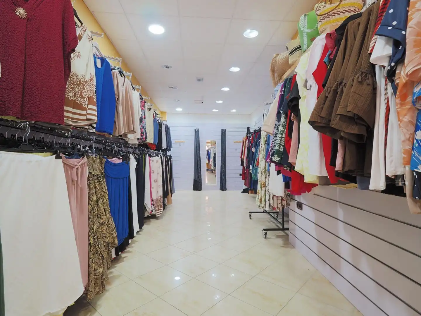 Locale commerciale in cessione a Carrer de Sant Pere 13, imagen 5