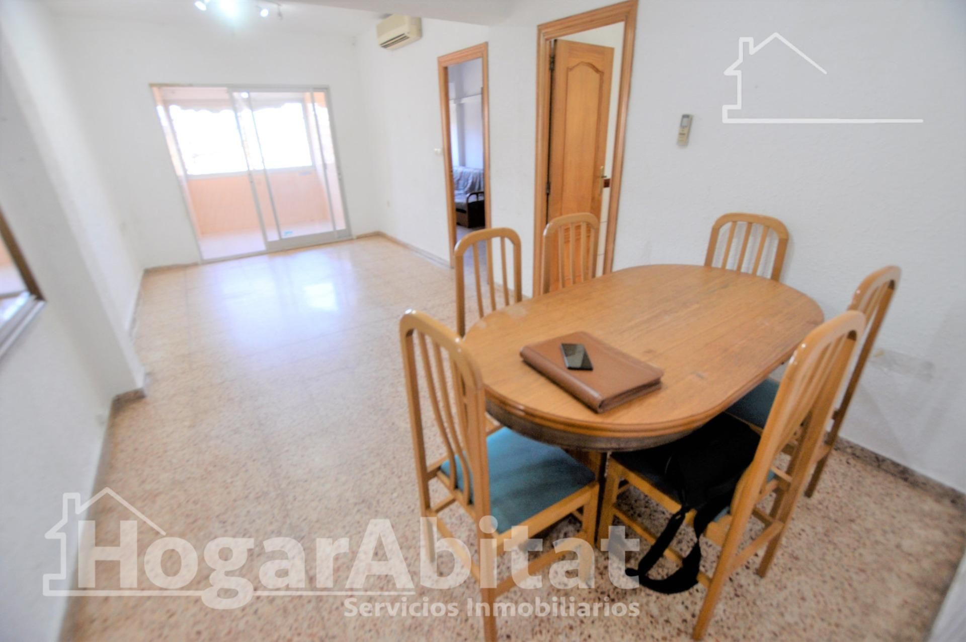 Dining room of Flat for sale in Aldaia  with Air Conditioner and Furnished