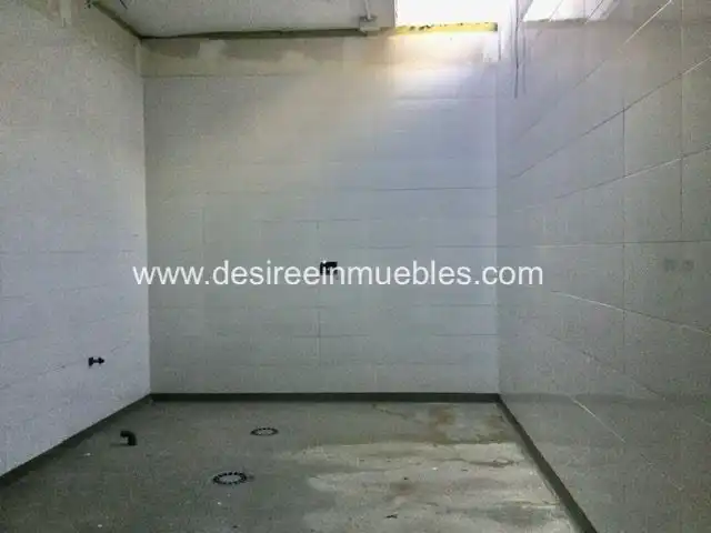 Local de lloguer a Carrer del Doctor Olóriz, Marxalenes
