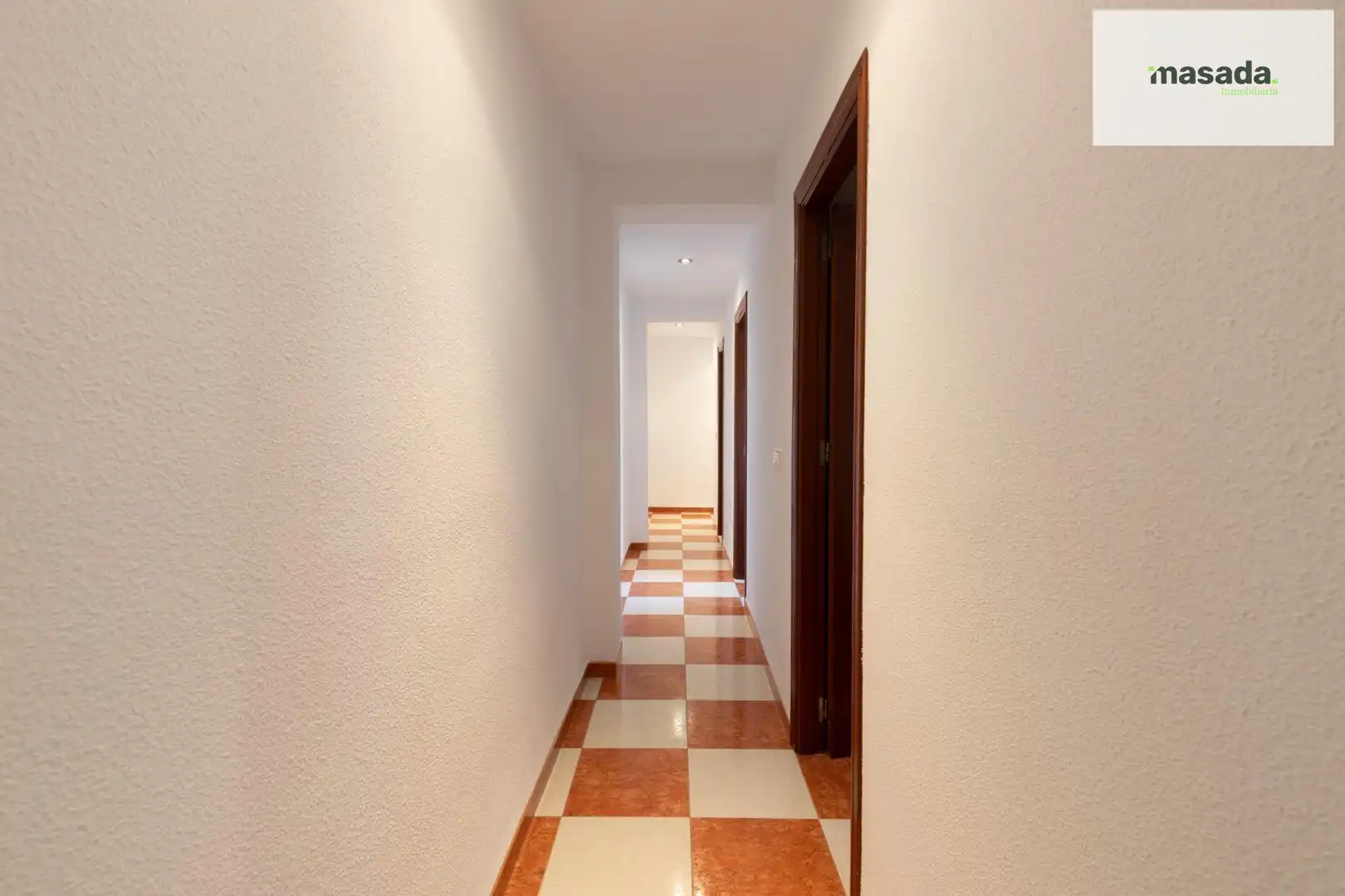 Piso en venta en Granada con Terraza y Amueblado