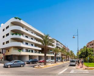 Vista exterior de Apartament en venda en Torrevieja amb Aire condicionat, Terrassa i Balcó