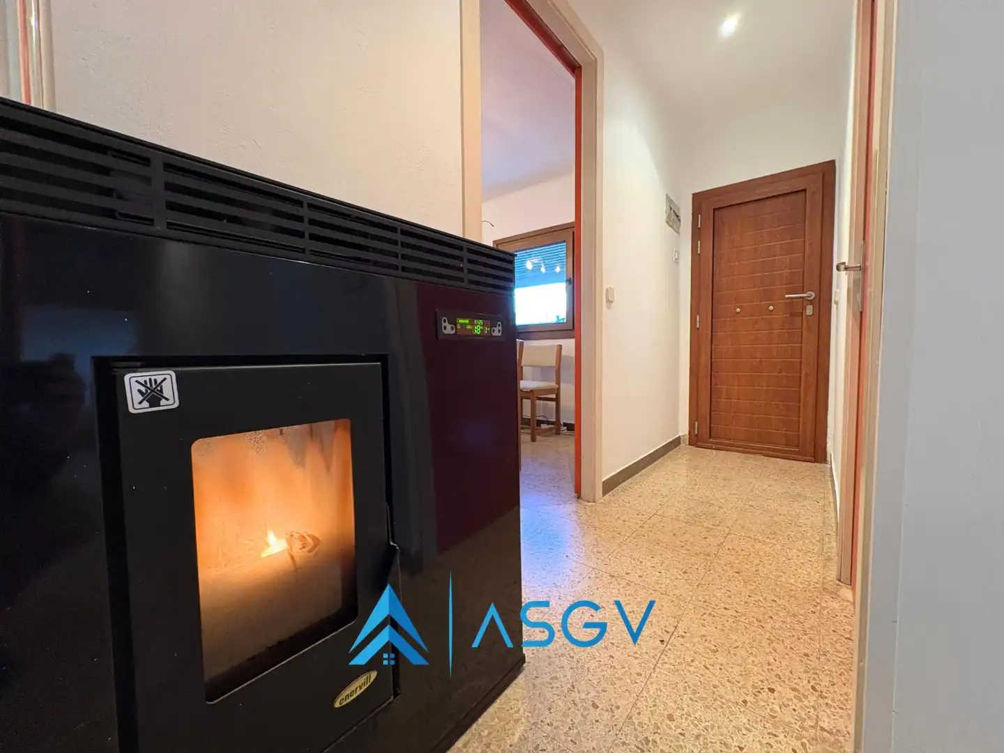 Sala de estar de Casa o chalet en venta en Santa Maria de Miralles con Calefacción, Jardín privado y Trastero