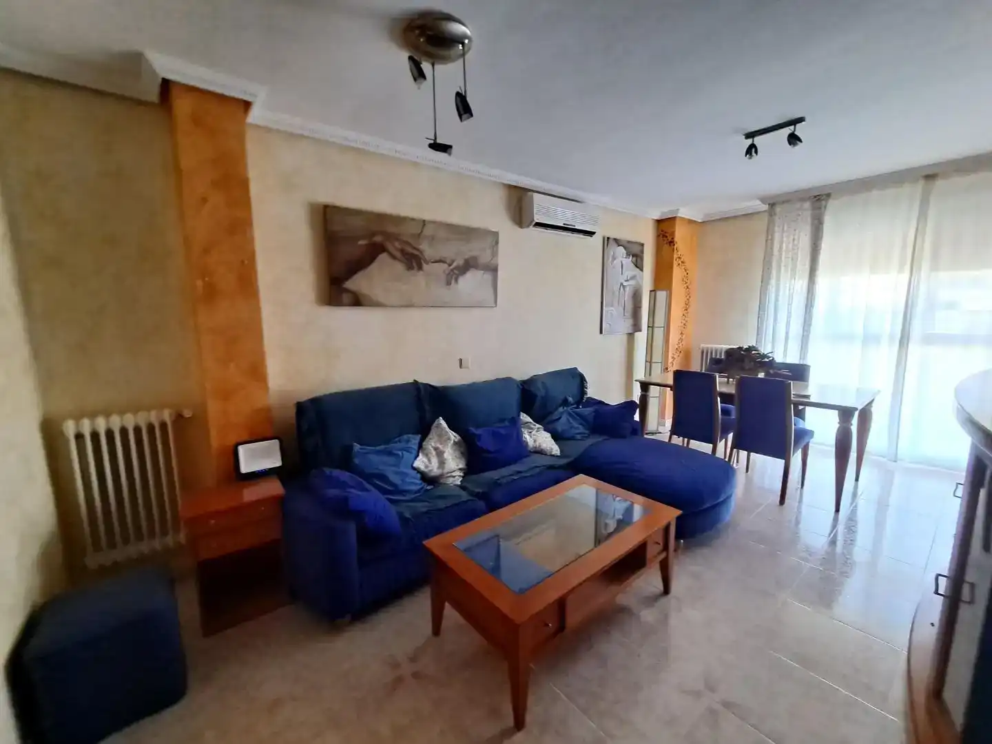 Living room of Flat for sale in Parla  with Air Conditioner and Swimming Pool