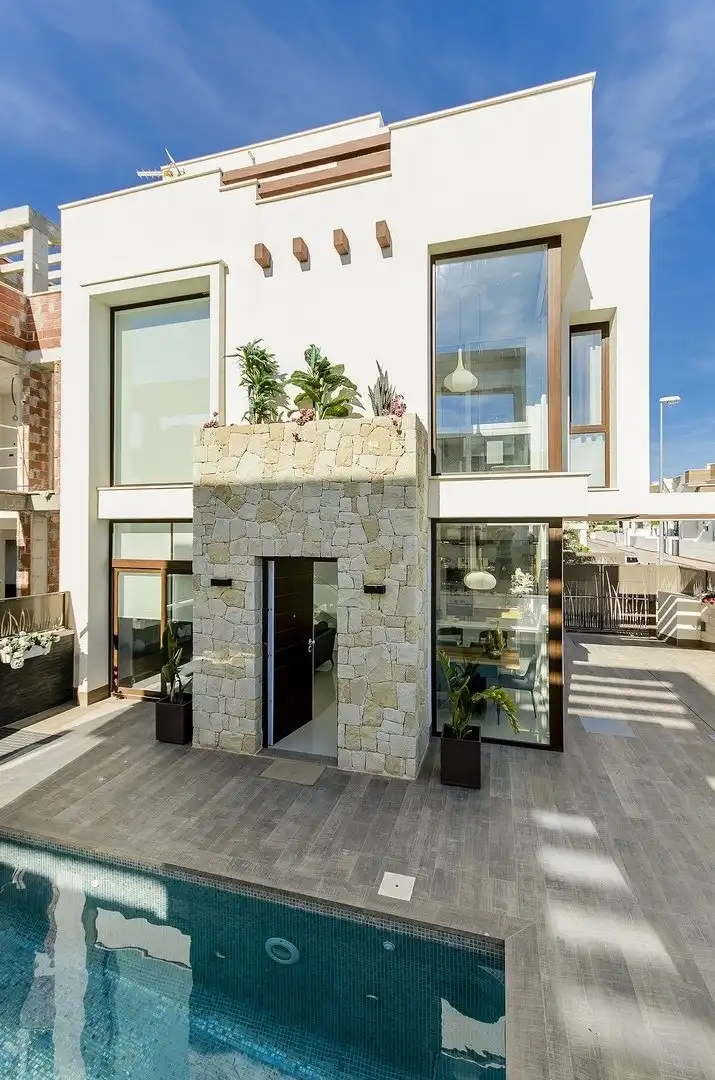Chalet con piscina en venta en Los Montesinos, imagen 5