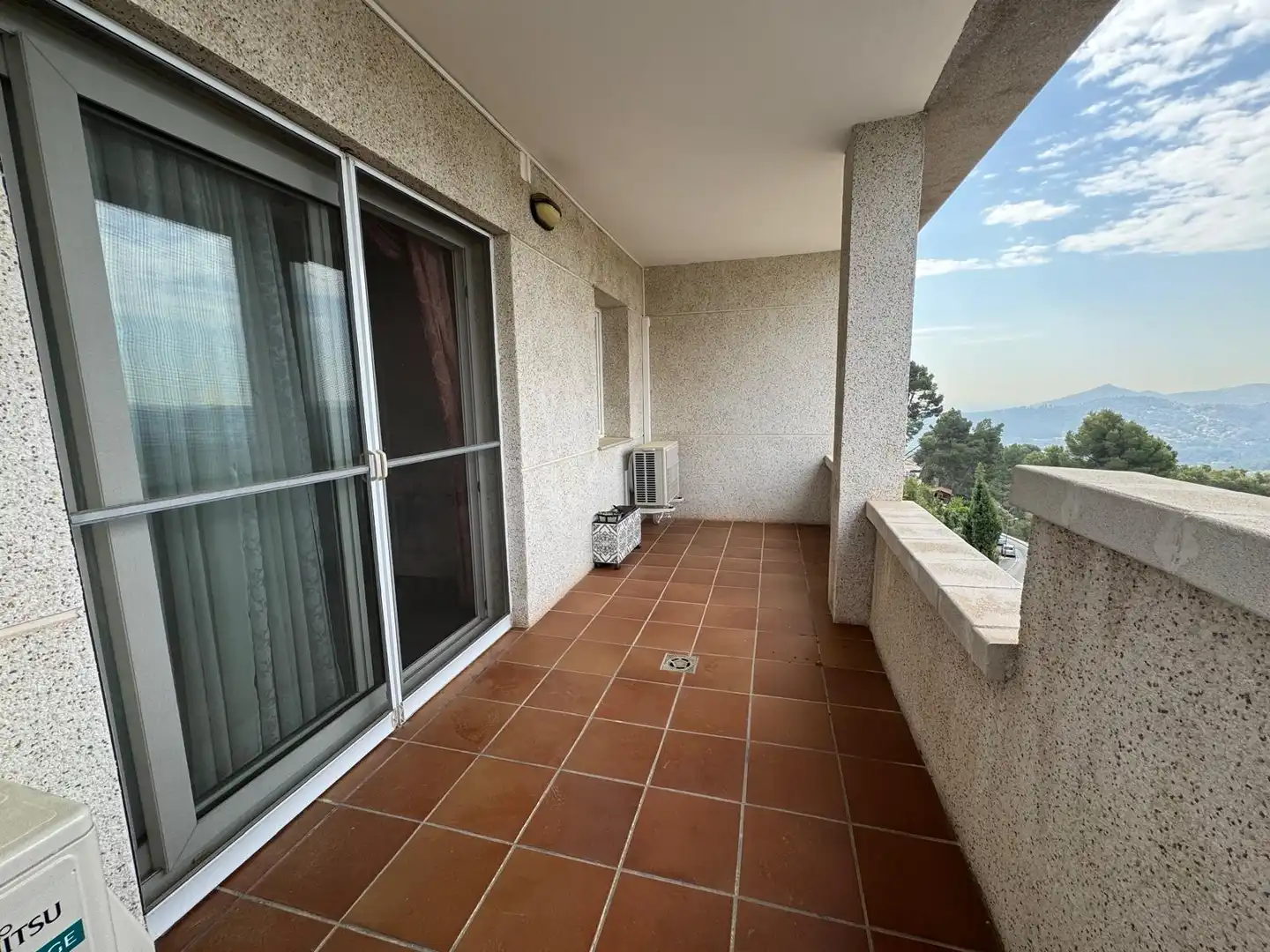 Balcony of Houses for sale in Pallejà  with Air Conditioner, Heating and Private garden