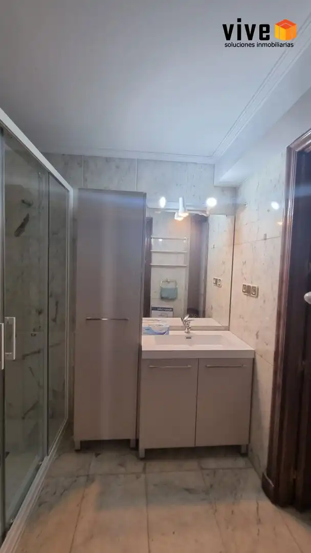 Flat with lift to rent in Calle Rafael Salas González, imagen 19