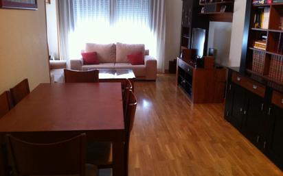 Living room of Flat for sale in  Madrid Capital  with Air Conditioner and Swimming Pool