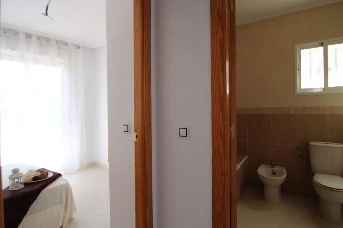 Casa adosada en venta en Torrevieja con Calefacción, Jardín privado y Terraza