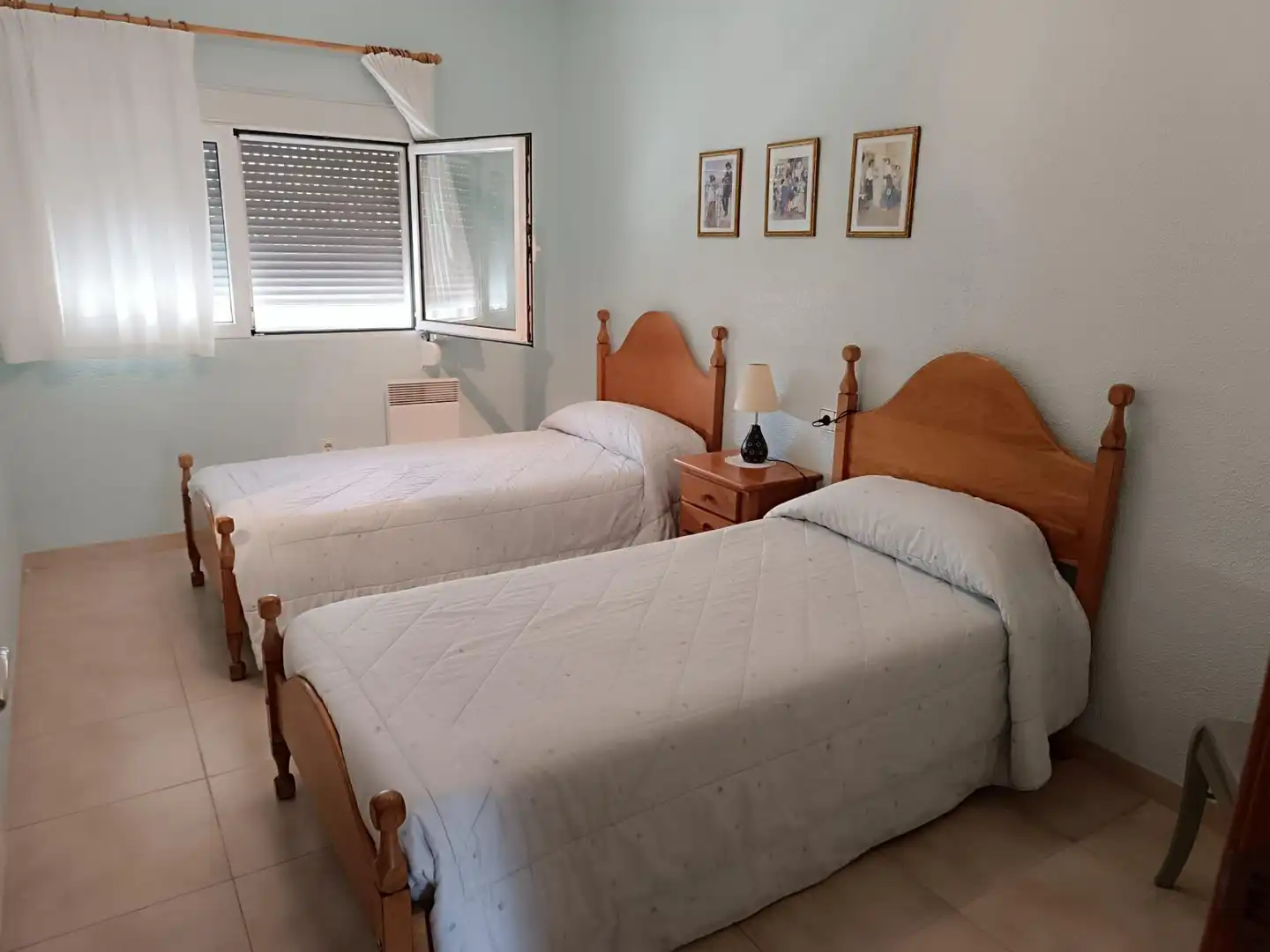 Dormitori de Casa o xalet en venda en La Nucia amb Jardí privat i Piscina comunitària