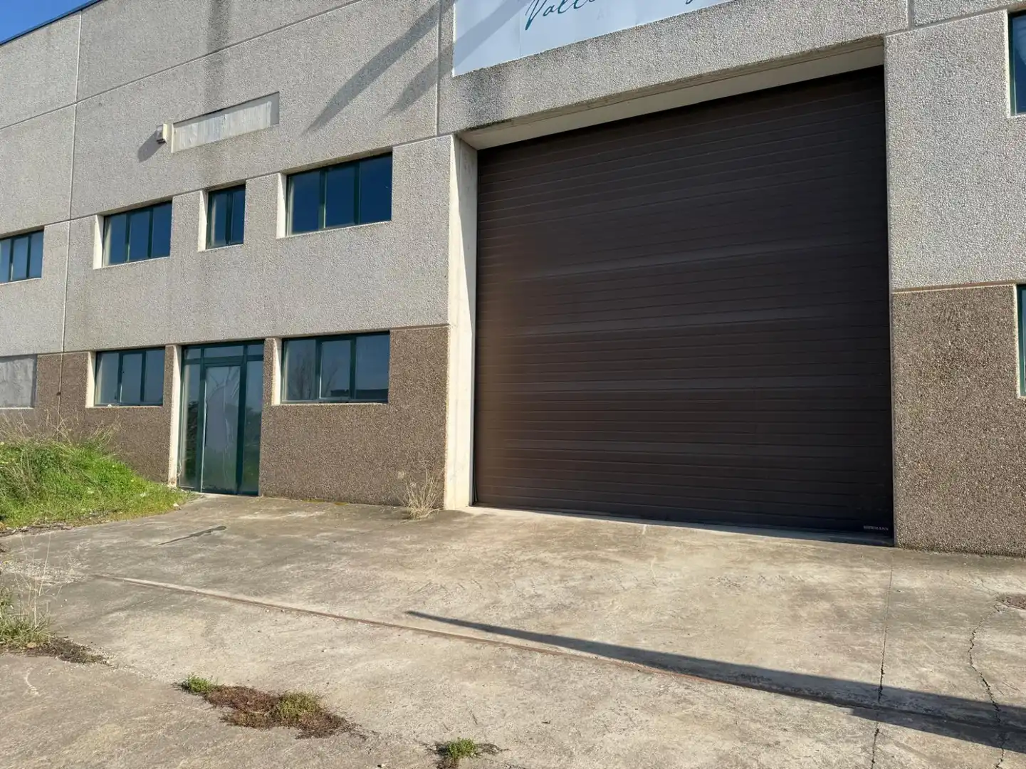 Industrial building for sale in Albelda de Iregua