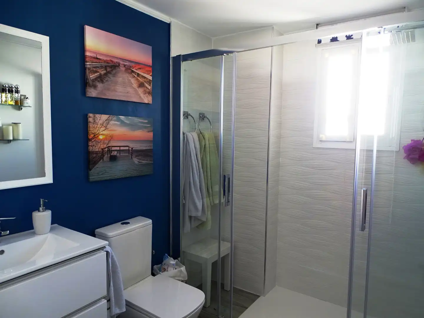 Baño de Casa adosada en venta en Rincón de la Victoria con Aire acondicionado, Calefacción y Jardín privado