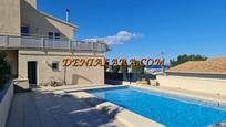 Vista exterior de Casa o xalet en venda en Dénia amb Aire condicionat, Terrassa i Piscina