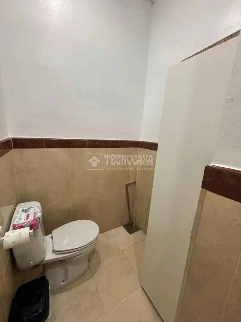 Baño de Piso de alquiler en Sevilla con Aire acondicionado