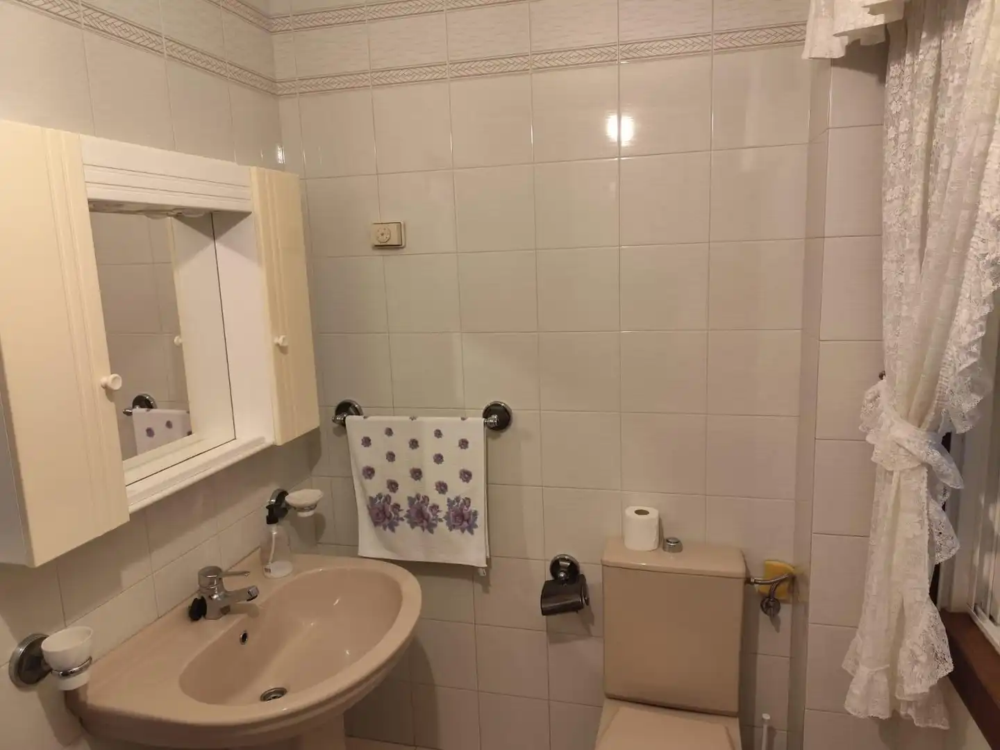 Bathroom of Flat for rent in Malpica de Bergantiños  with Heating, Terrace and Furnished