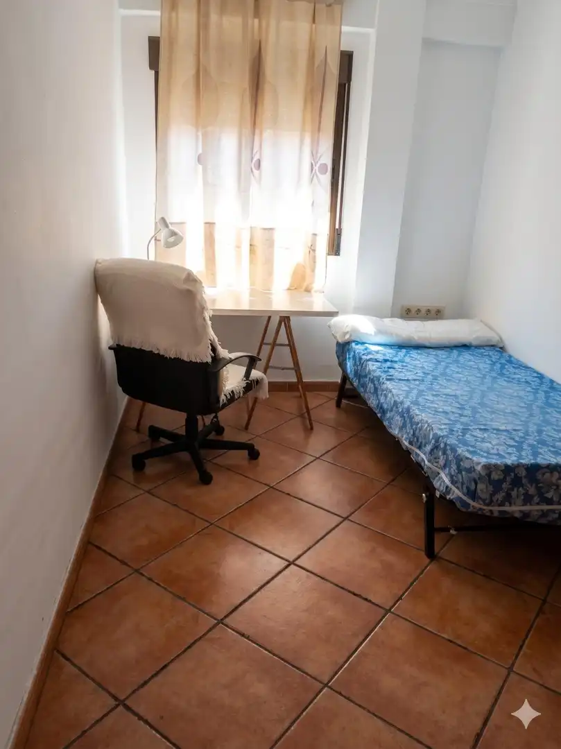 Habitación de Piso de alquiler en Granada con Aire acondicionado, Calefacción y Terraza