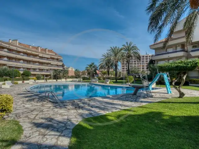 Piscina de Planta baja en venta en Calonge i Sant Antoni con Aire acondicionado, Calefacción y Jardín privado