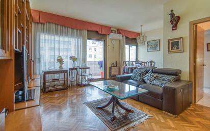 Living room of Flat for sale in  Barcelona Capital  with Balcony