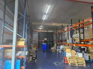 Fabrikhallen zur Miete in Leganés