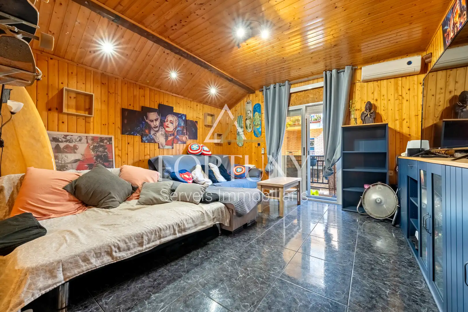 Appartement avec terrasse à vendre à Carrer Vint-i-vuit