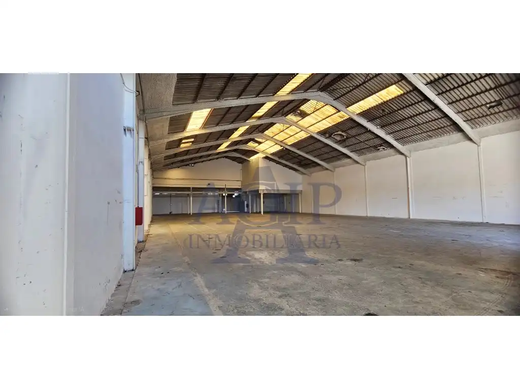 Nave industrial de alquiler en Barberà del Vallès