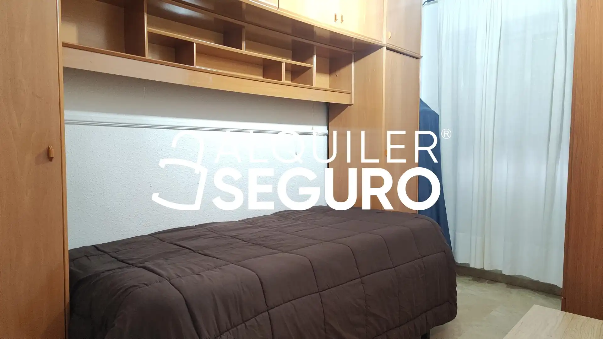 Bedroom of Flat for rent in Córdoba  with Air Conditioner and Furnished