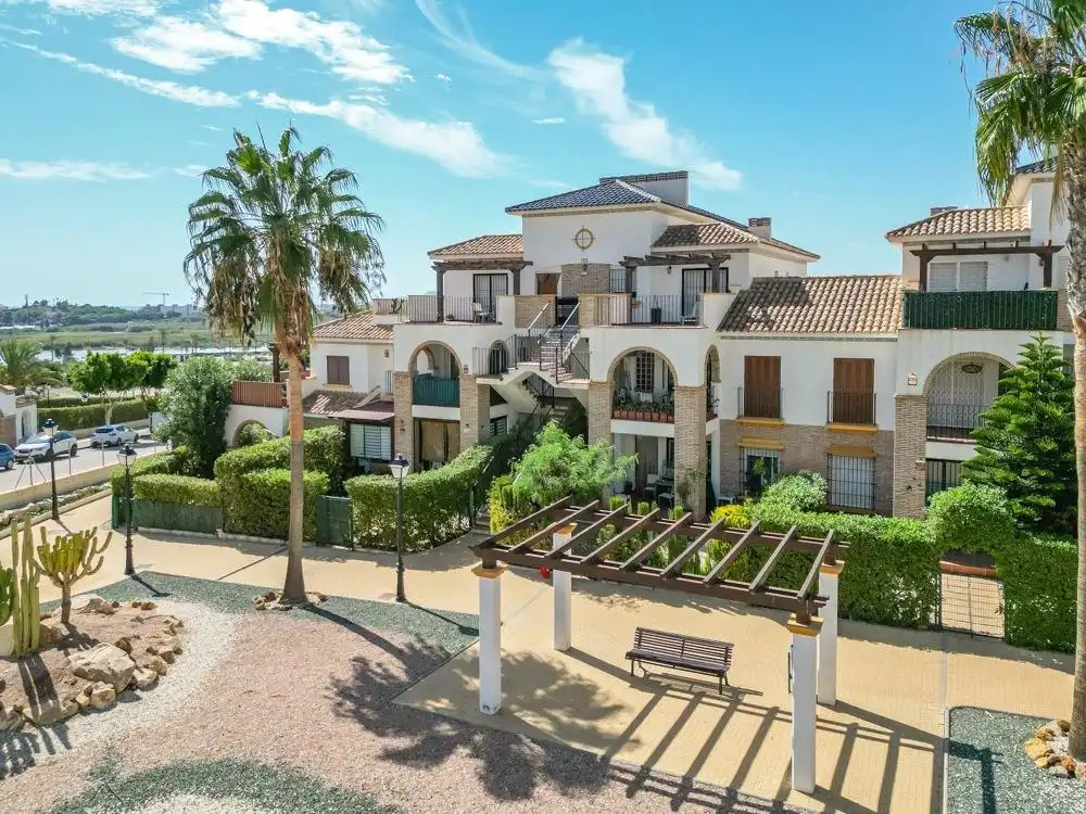 Vivienda con piscina en venta en Calle ALBARDIN, imagen 42