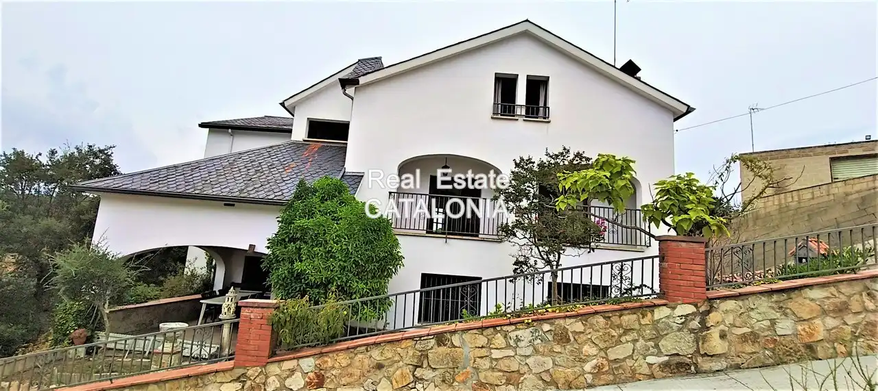 Vista exterior de Casa o xalet en venda en Maçanet de la Selva amb Calefacció, Jardí privat i Terrassa