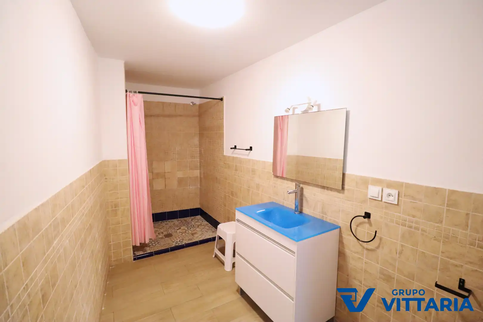 Baño de Casa adosada en venta en Almería con Aire acondicionado, Terraza y Trastero