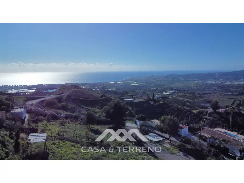 Vista exterior de Casa o chalet en venta en Algarrobo con Aire acondicionado, Jardín privado y Terraza