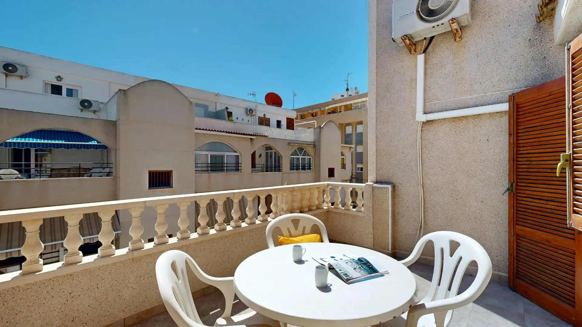 Piso con terraza en venta en ARQUITECTO LARRAMENDI 23, imagen 17