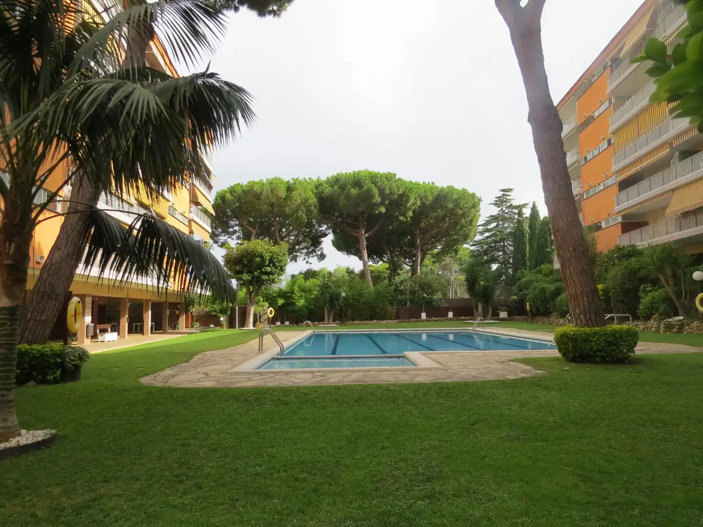 Schwimmbecken von Wohnung zur Miete in Sant Andreu de Llavaneres mit Klimaanlage, Heizung und Parkett