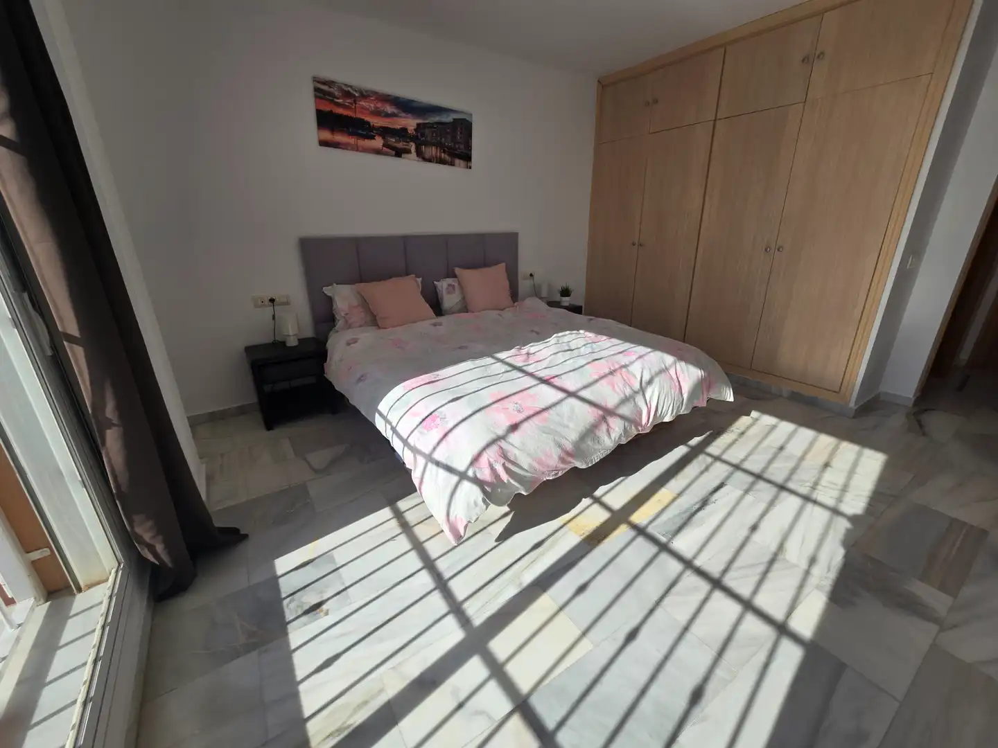 Schlafzimmer von Dachboden zum Verkauf in Mijas mit Klimaanlage, Heizung und Terrasse