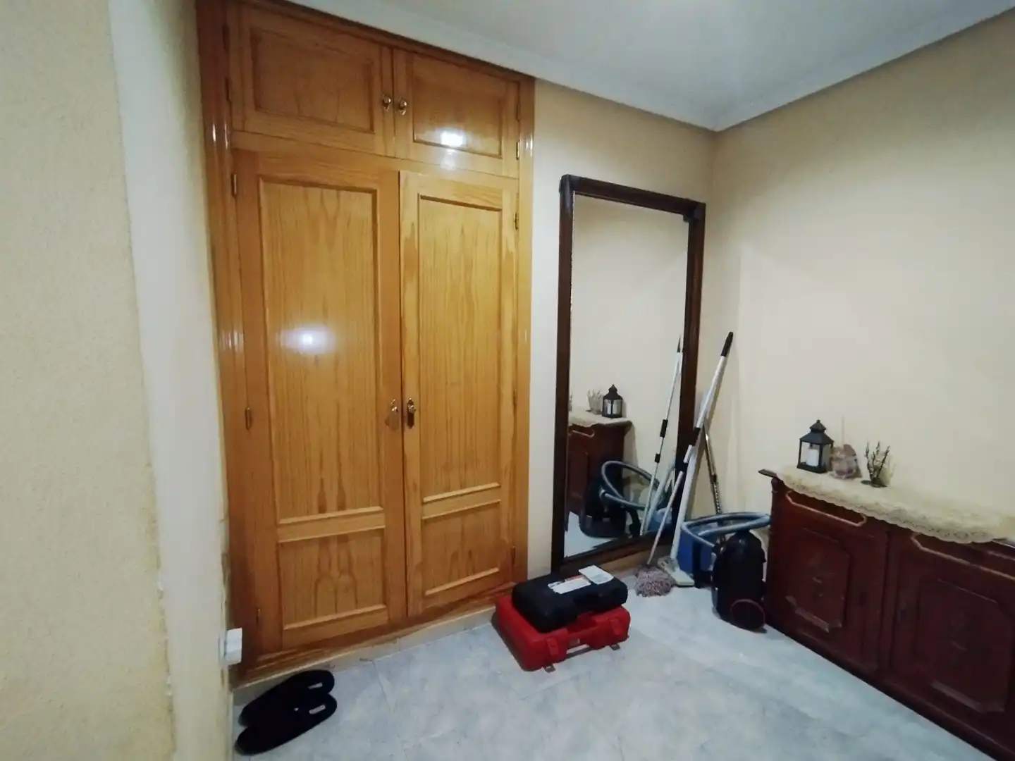 Bedroom of Flat for sale in Tomelloso  with Terrace, Storage room and Furnished
