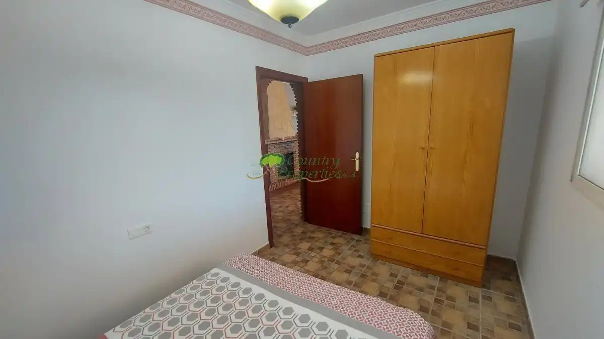 Dormitori de Finca rústica de lloguer en Algarrobo amb Terrassa, Traster i Moblat