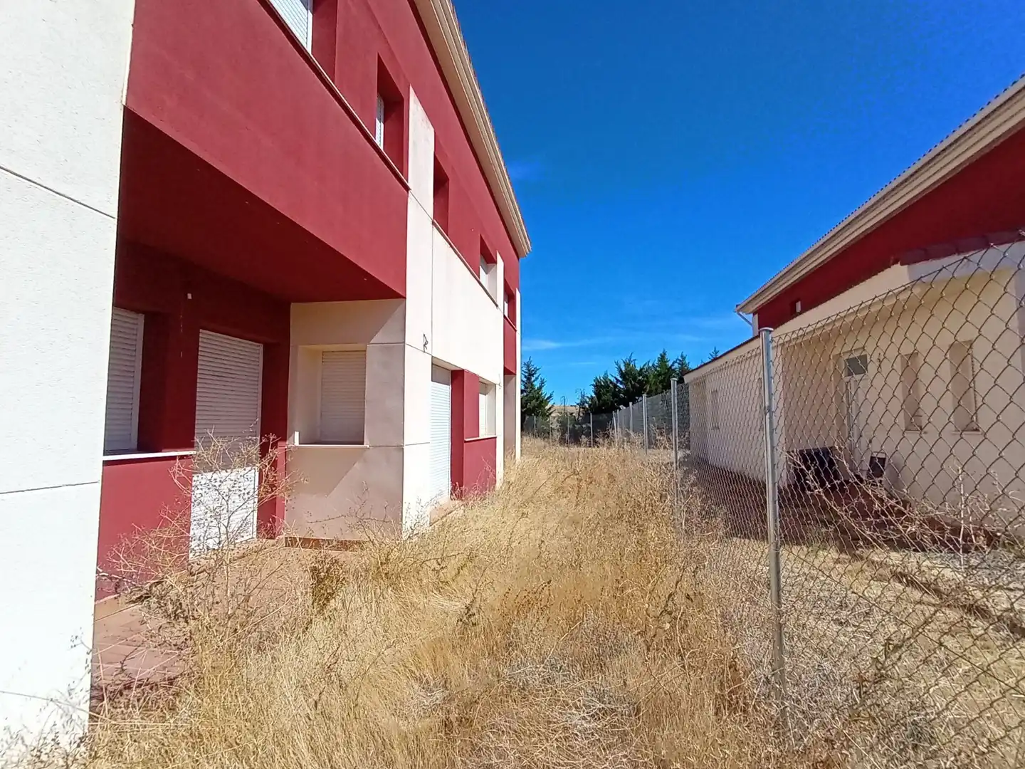 Exterior view of Houses for sale in Sanchidrián, Ávila