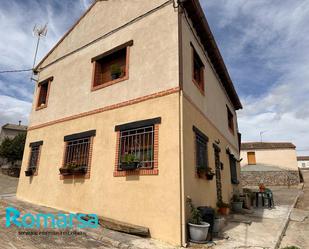 Exterior view of House or chalet for sale in Grandes y San Martín