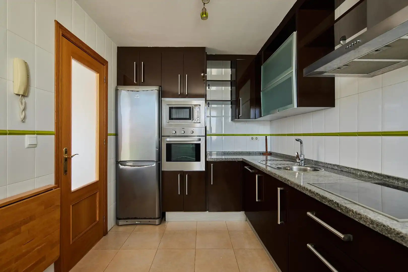 Cocina de Casa adosada en venta en Medina Sidonia con Terraza, Balcón y Alarma