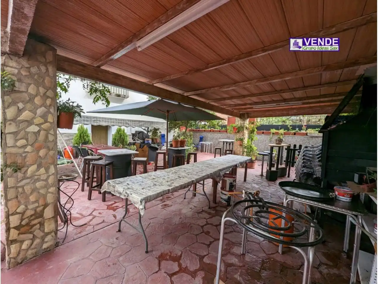 Terrassa de Finca rústica en venda en Sax amb Jardí privat