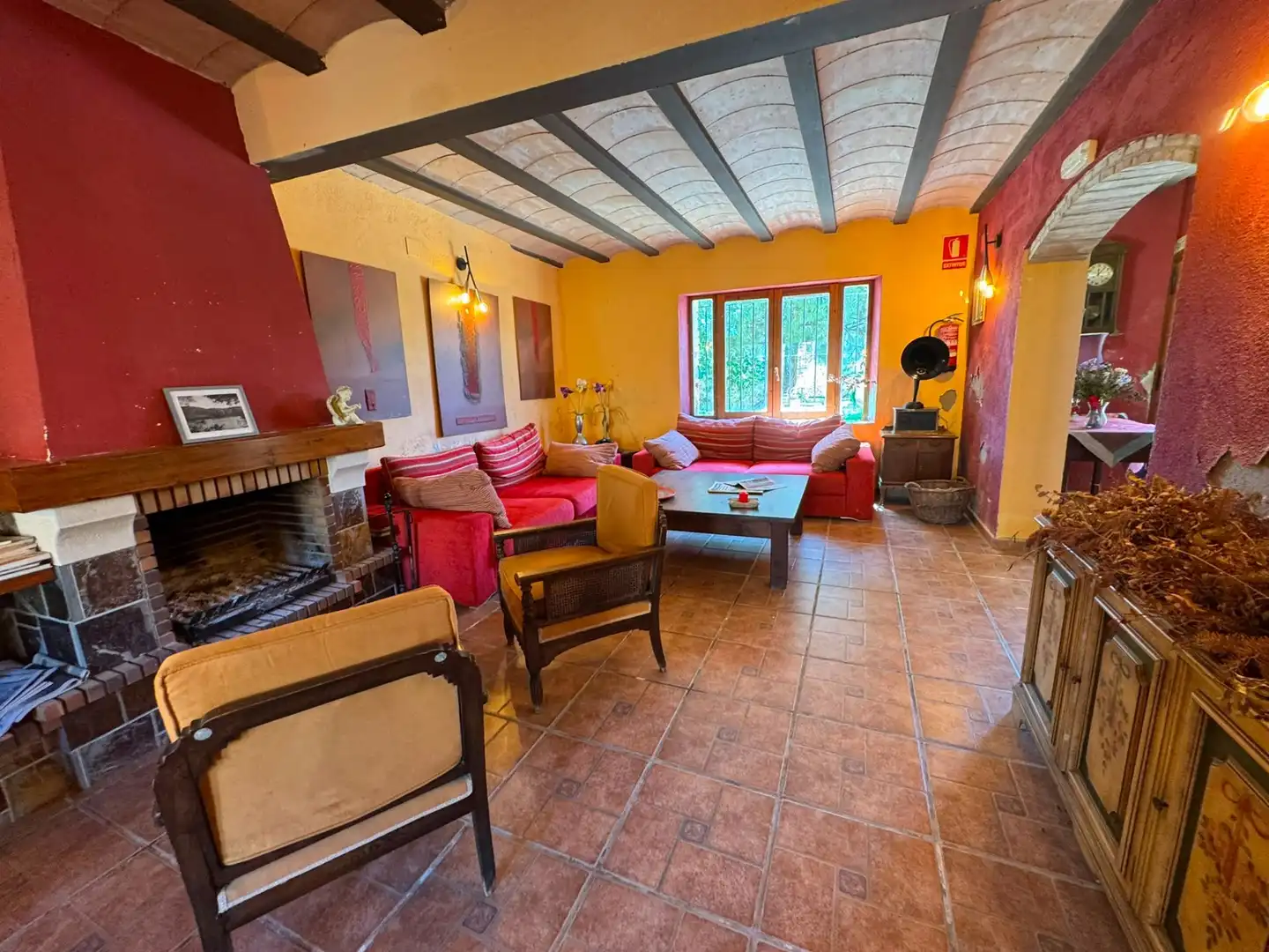 Sala d'estar de Edifici en venda en Benissanet