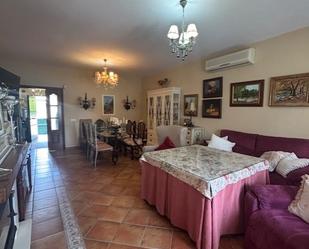 Menjador de Casa o xalet en venda en Almensilla amb Aire condicionat, Jardí privat i Terrassa