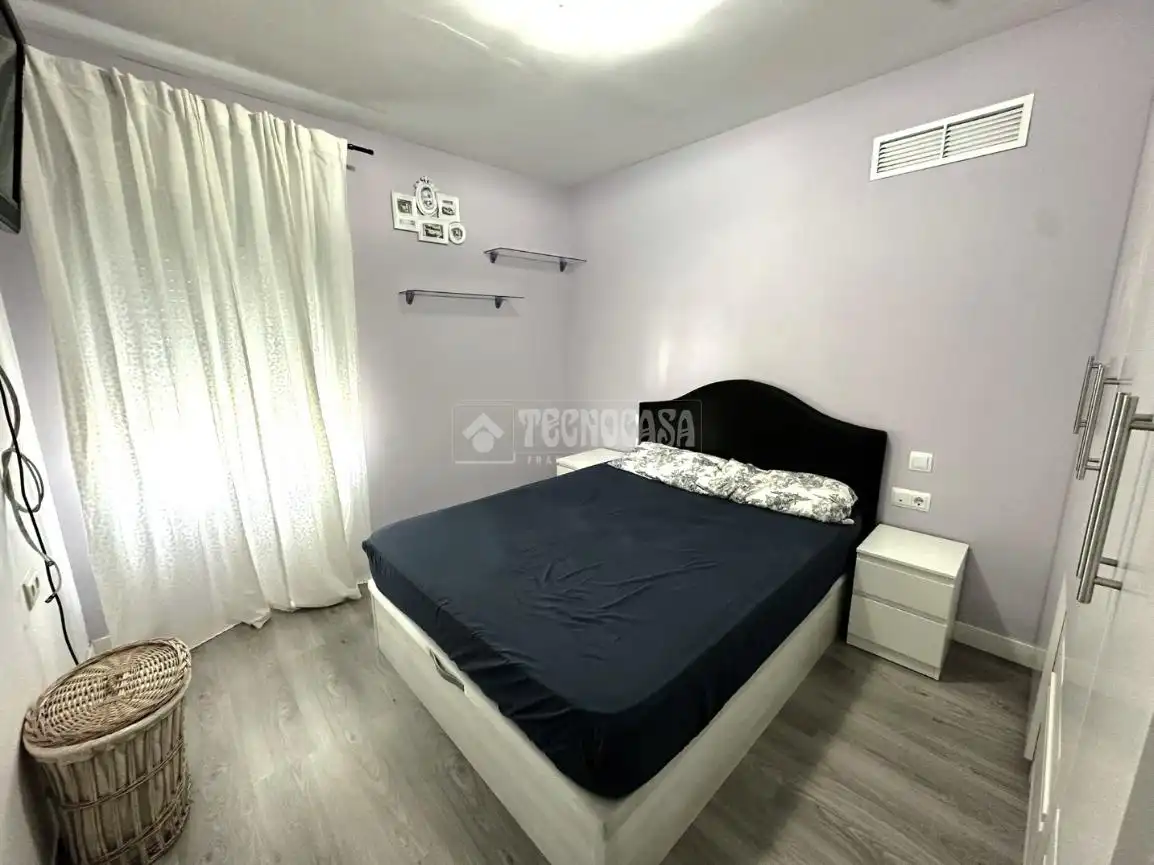 Habitación de Piso en venta en Parla con Aire acondicionado, Parquet y Amueblado