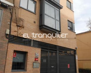 Exterior view of Flat to rent in  Madrid Capital  with Air Conditioner, Parquet flooring and Swimming Pool