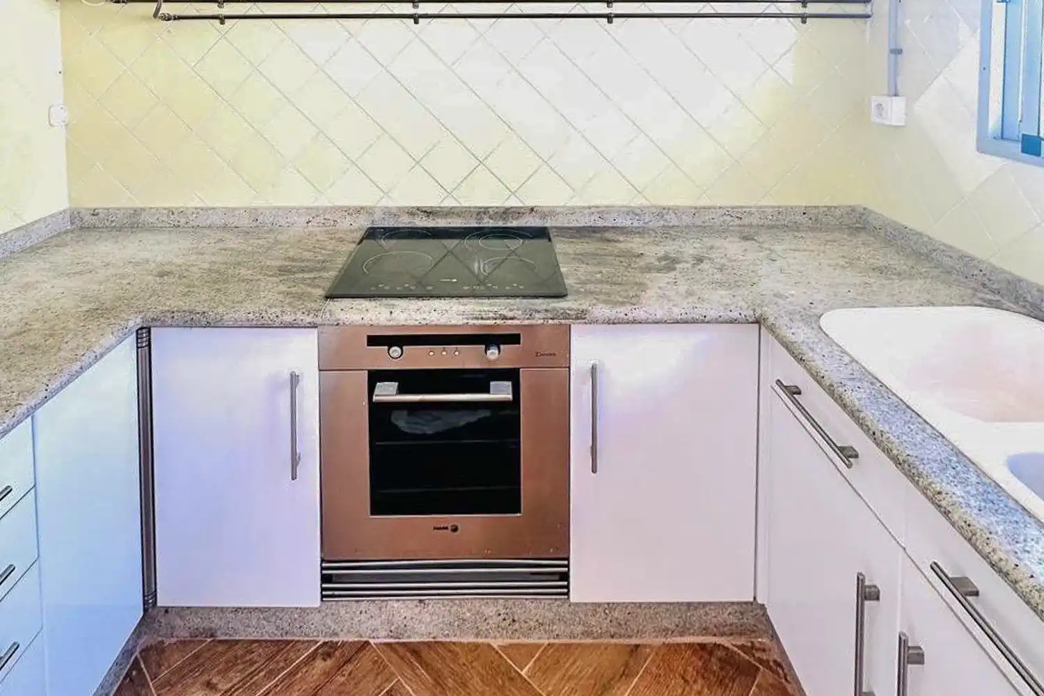 Cocina de Casa o chalet en venta en Caudete de las Fuentes con Calefacción, Terraza y Trastero