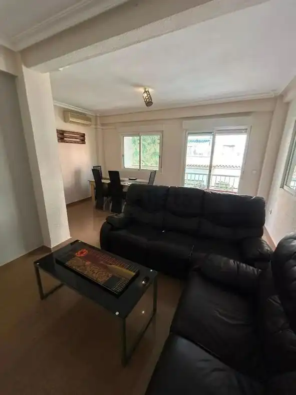 Wohnzimmer von Wohnung zur Miete in Alicante / Alacant mit Klimaanlage, Heizung und Möbliert