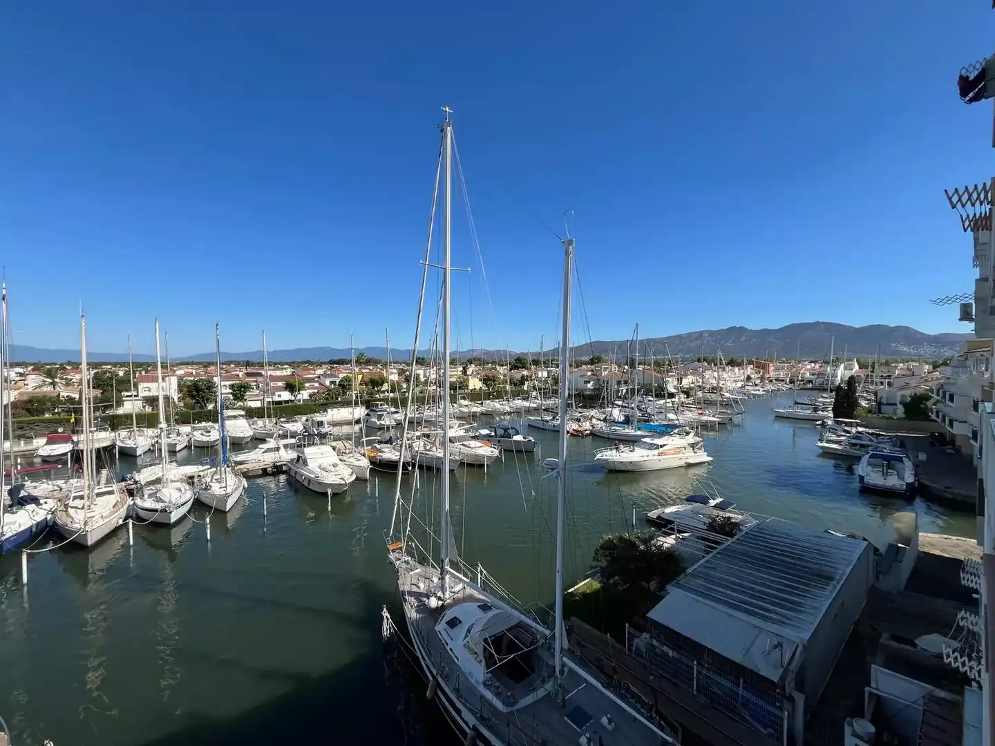 Apartamento en venta en Empuriabrava con Terraza y Amueblado