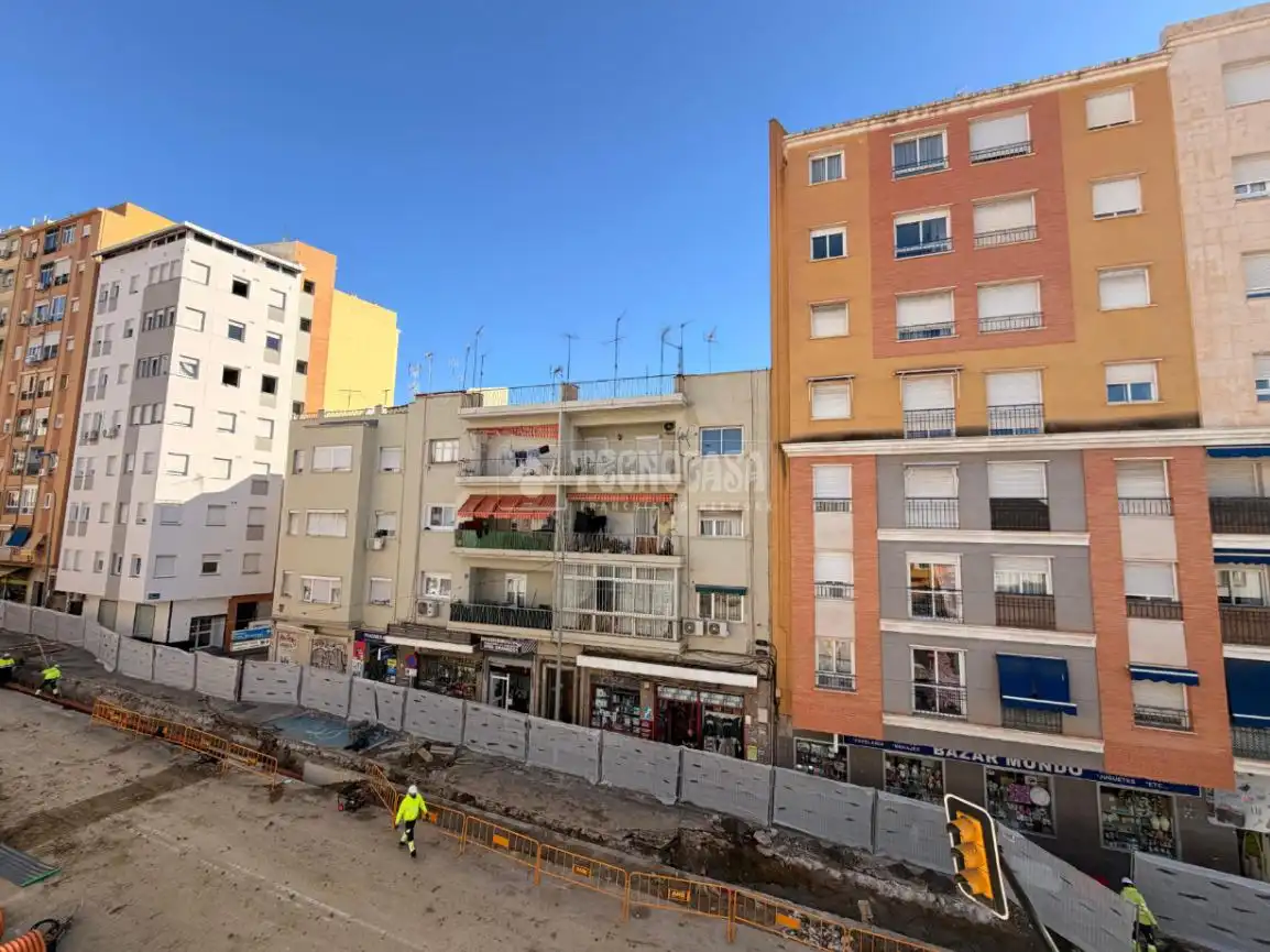 Vista exterior de Piso en venta en Málaga con Balcón