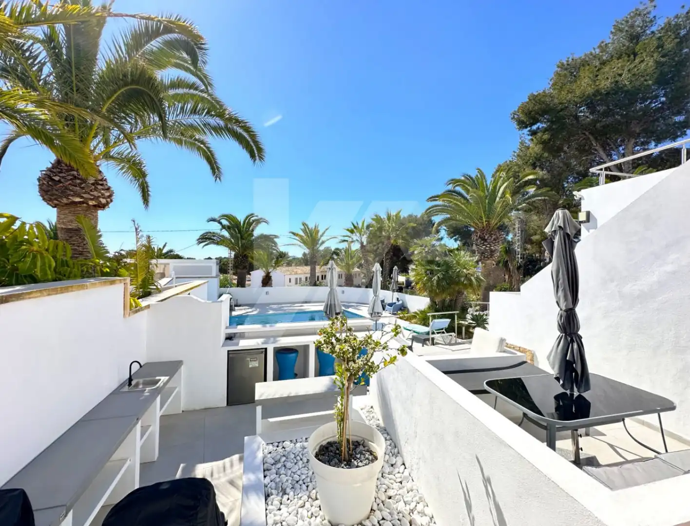 Vista exterior de Casa o xalet en venda en Moraira amb Aire condicionat, Calefacció i Jardí privat