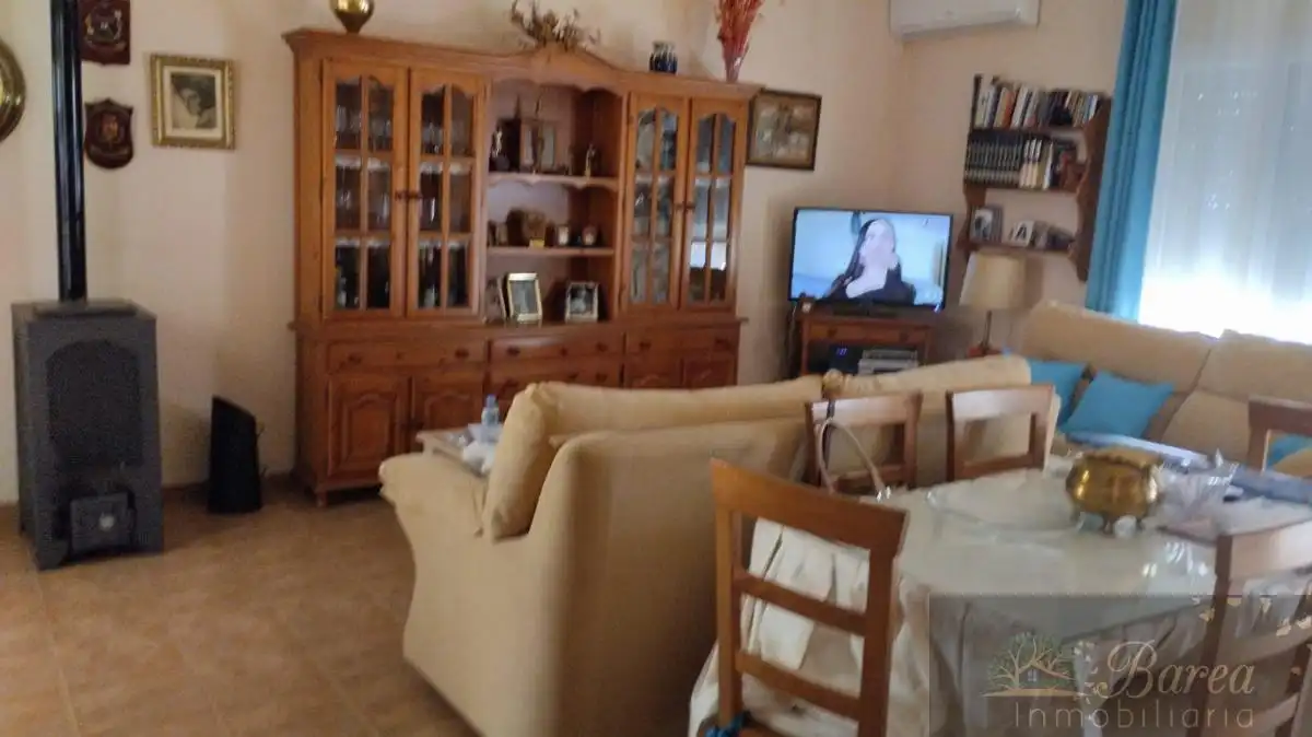 Sala de estar de Casa o chalet en venta en Lucena con Aire acondicionado y Piscina